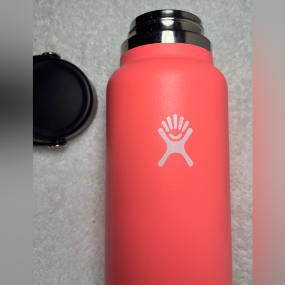 ⚠️SOLD⚠️Hydro Flask Water Bottle 40oz- Hibiscus - Wide Mouth - Picture 9 of 15